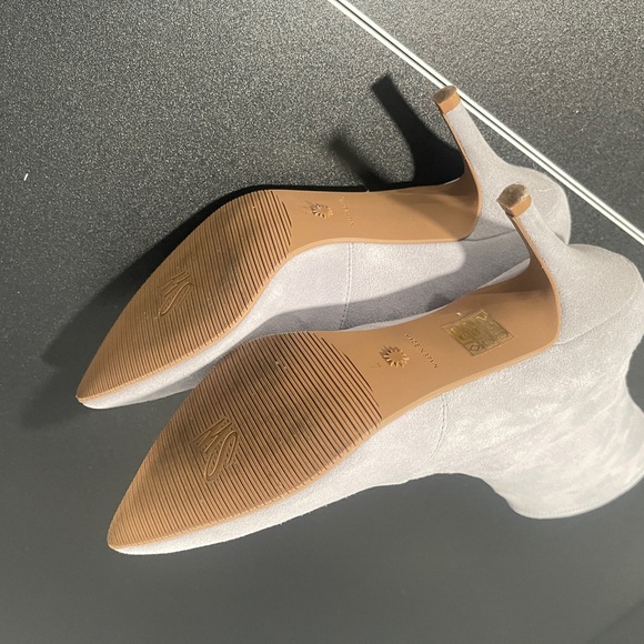 Stuart Weitzman Gray Heeled Boots - Picture 7 of 9